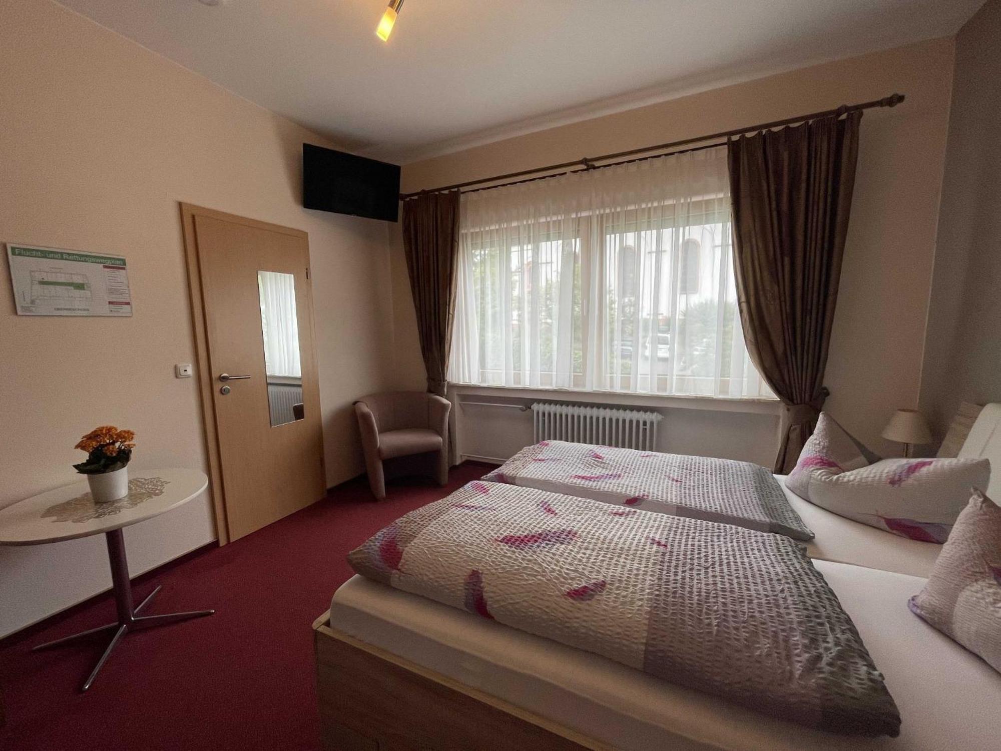 Hotel Zur Mosel Minheim Kültér fotó