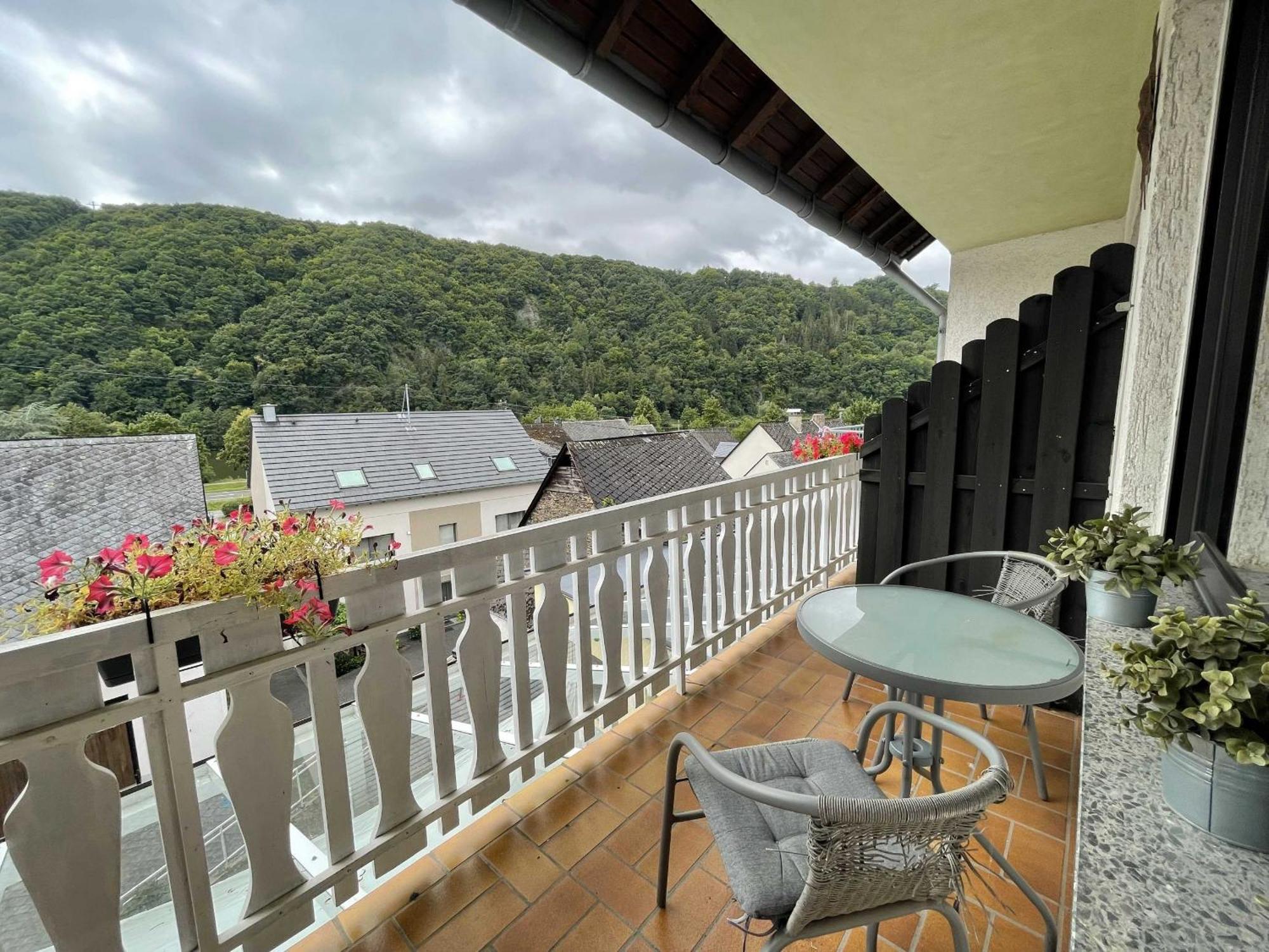 Hotel Zur Mosel Minheim Kültér fotó