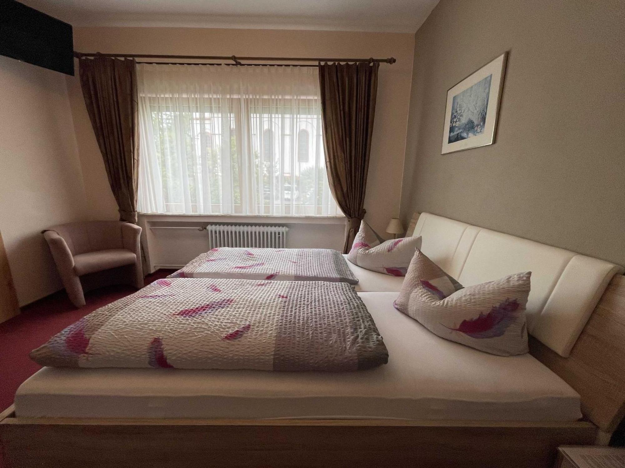 Hotel Zur Mosel Minheim Kültér fotó