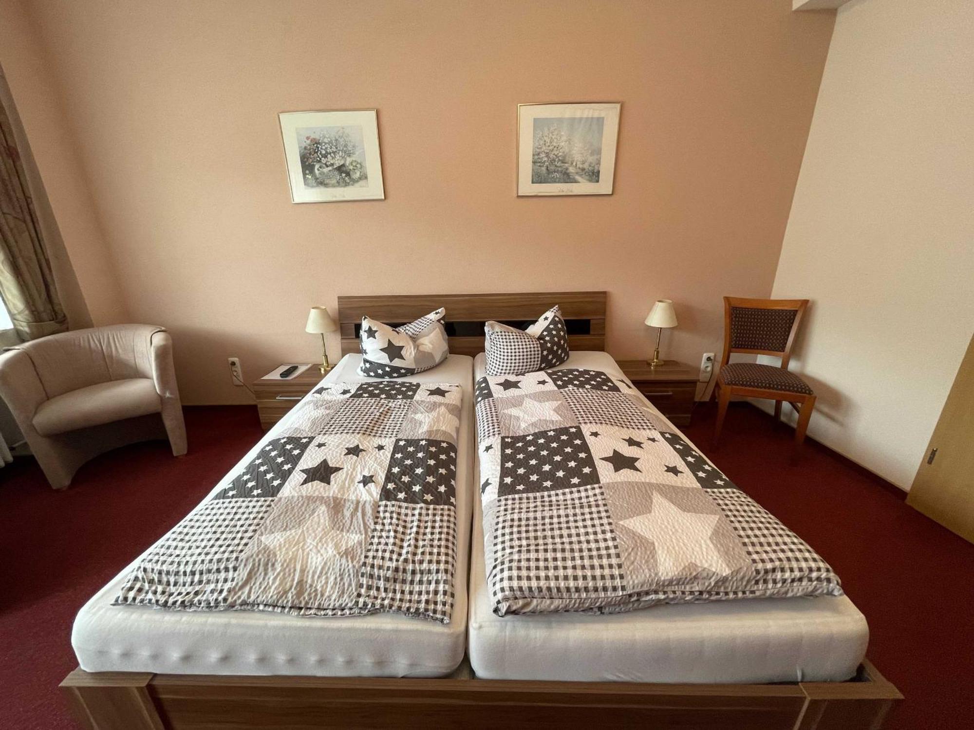 Hotel Zur Mosel Minheim Kültér fotó